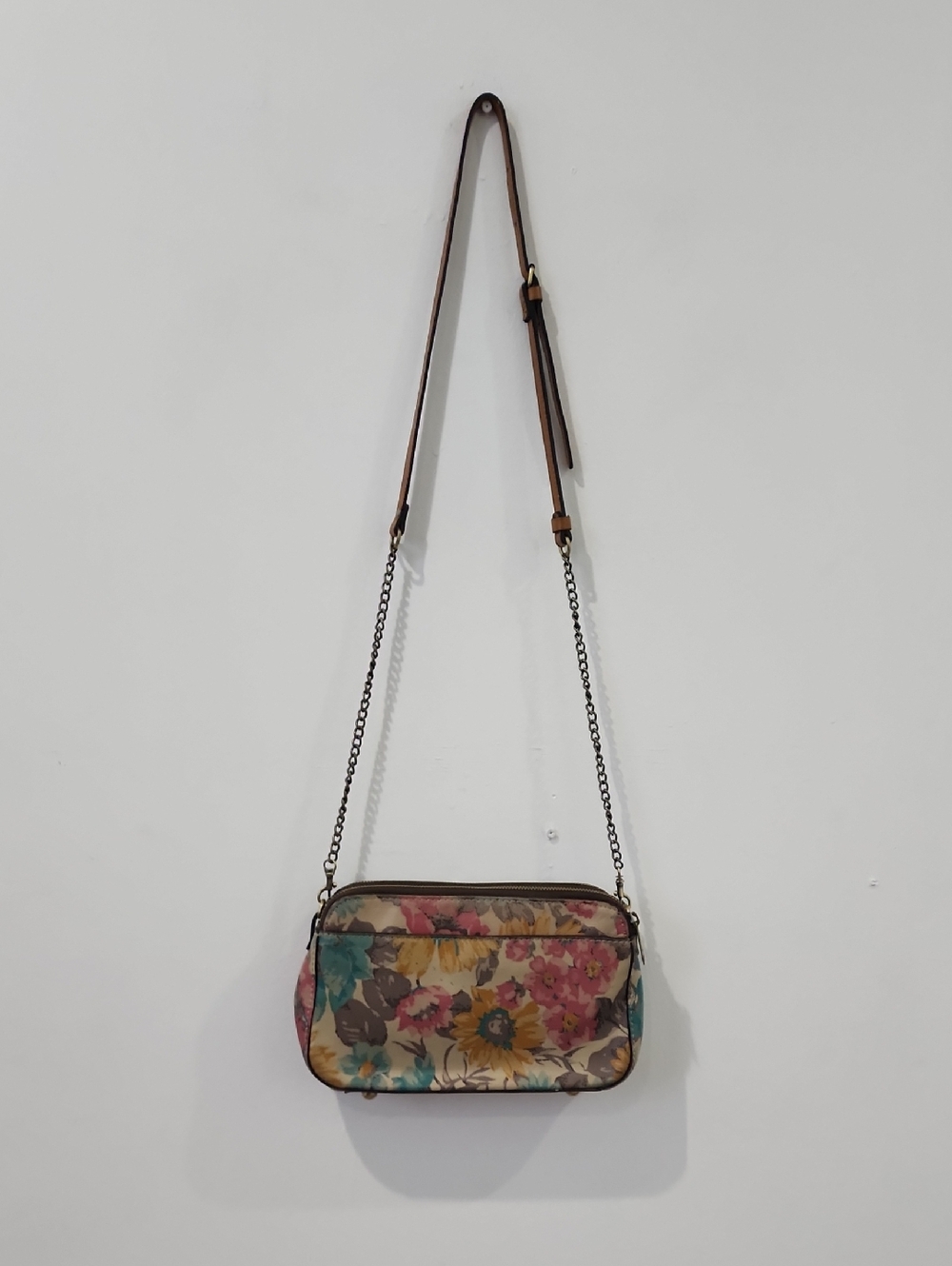 Patricia Nash Chambery Firsy Bloom Crossbody Bag - Picture 6 of 14